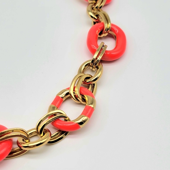 Kate Spade Chunky Gold Rolo Link Statement Necklace with Pink Enameling - Picture 9 of 10